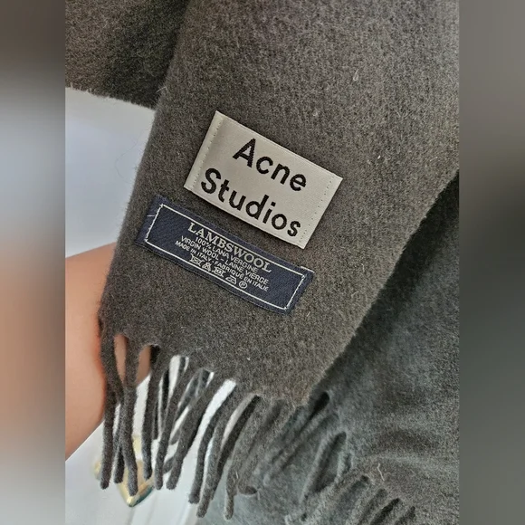 Acne Studios FRINGE WOOL SCARF - OVERSIZED - Picture 2 of 6